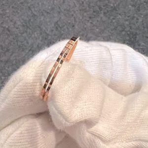 Rose gold ring